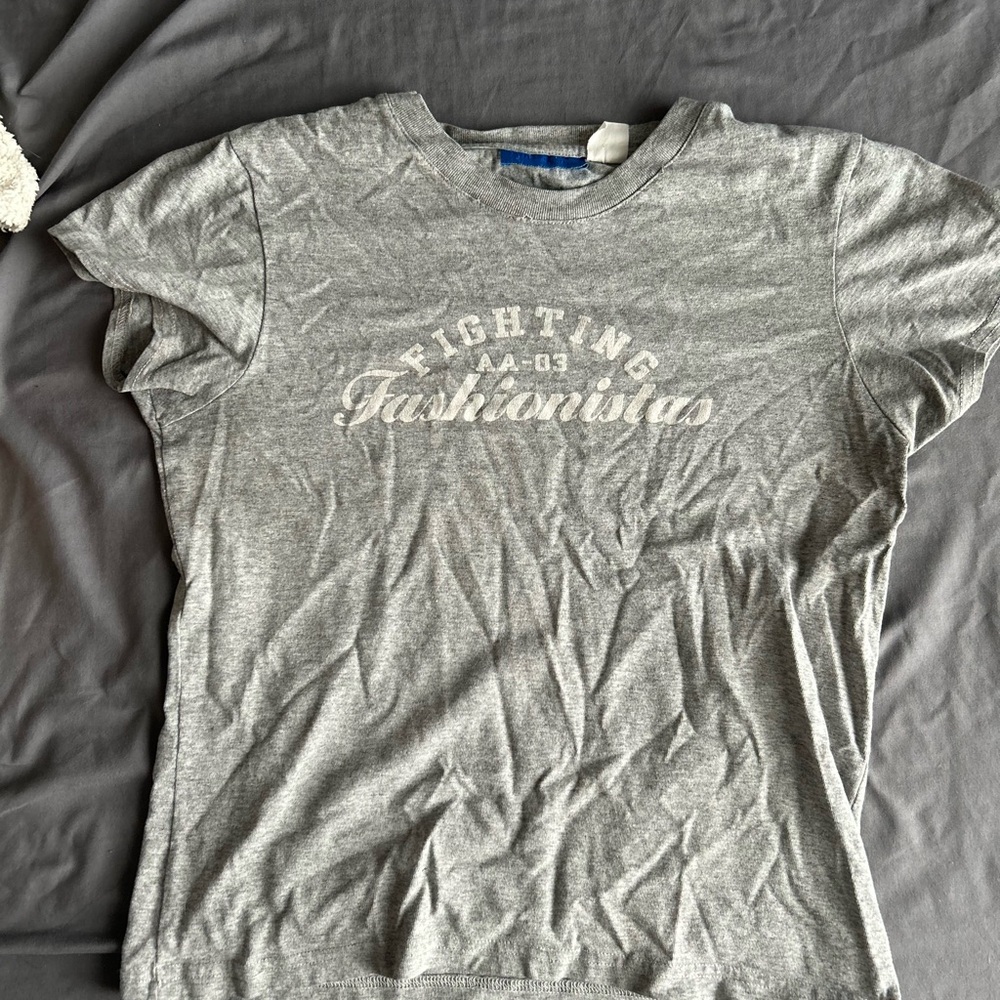 Gray Fashionista Graphic Tee